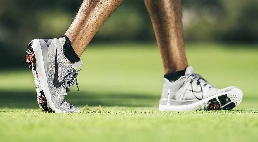 Golf-shoes